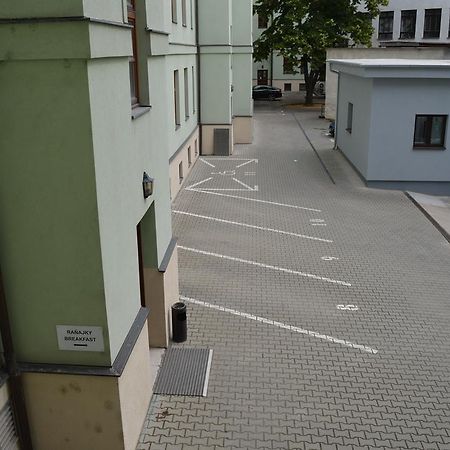 Hotel Akademik Bratislava Exteriör bild